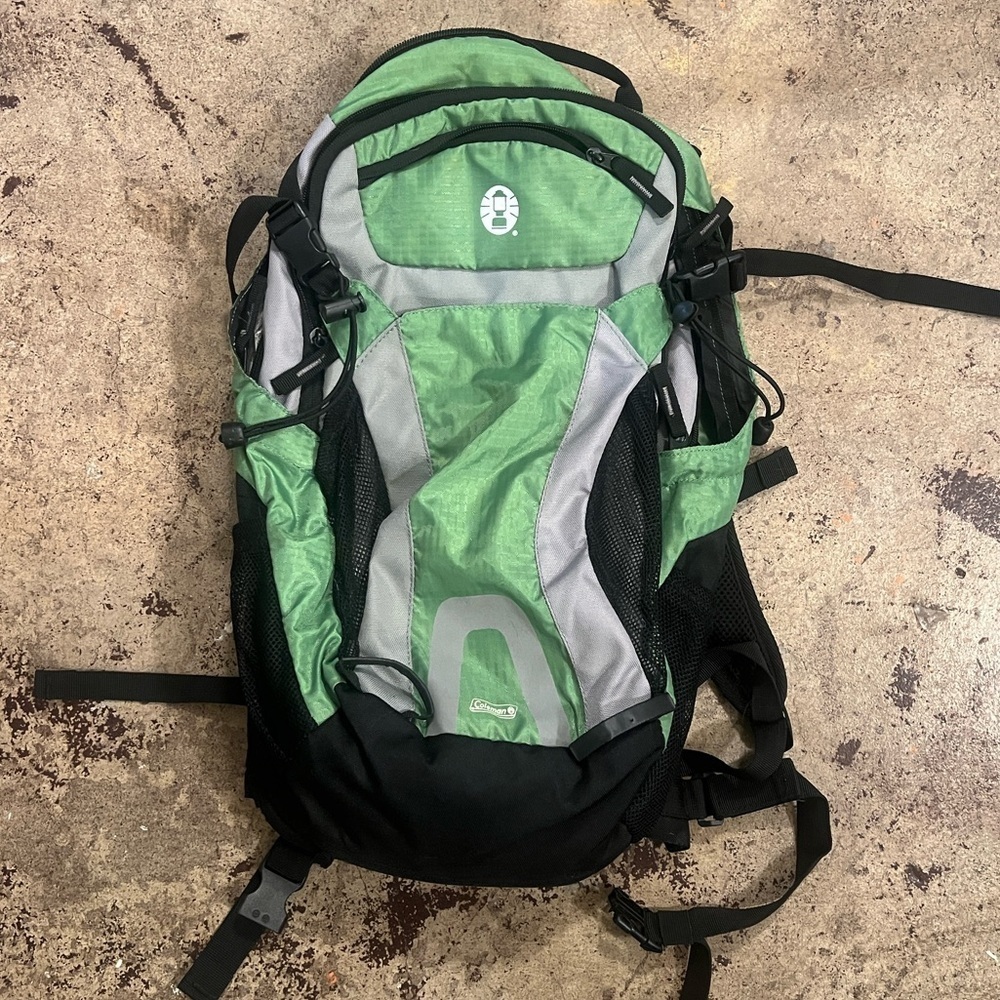 Coleman hydro pack